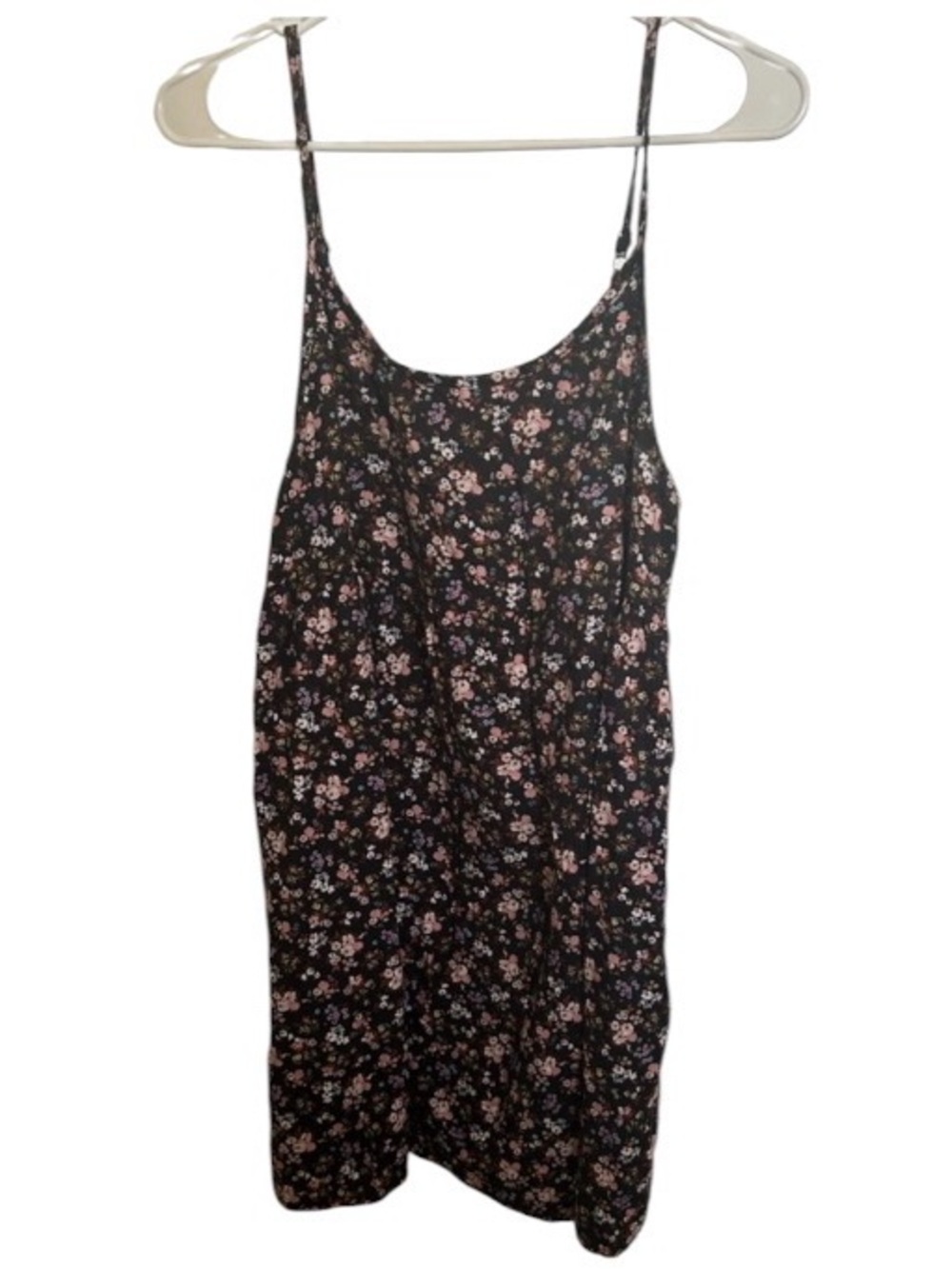 Women’s black floral dresss with adjustable straps, small
